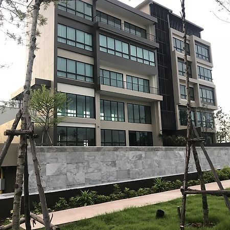 The Residence Thepkanjana Ban Khlong Krathum Baen Екстер'єр фото