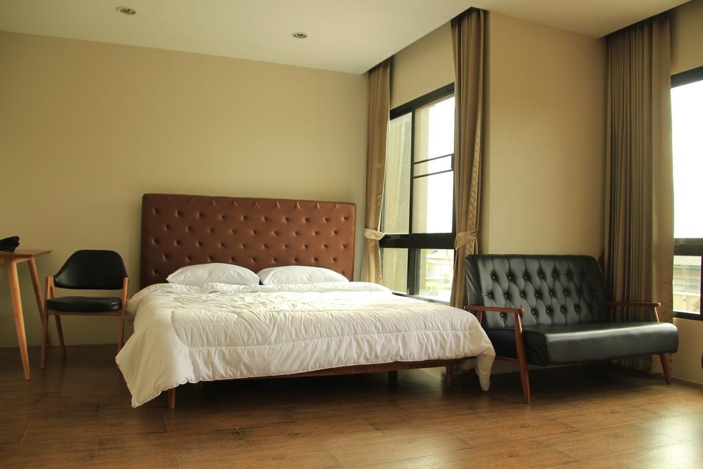 The Residence Thepkanjana Ban Khlong Krathum Baen Екстер'єр фото