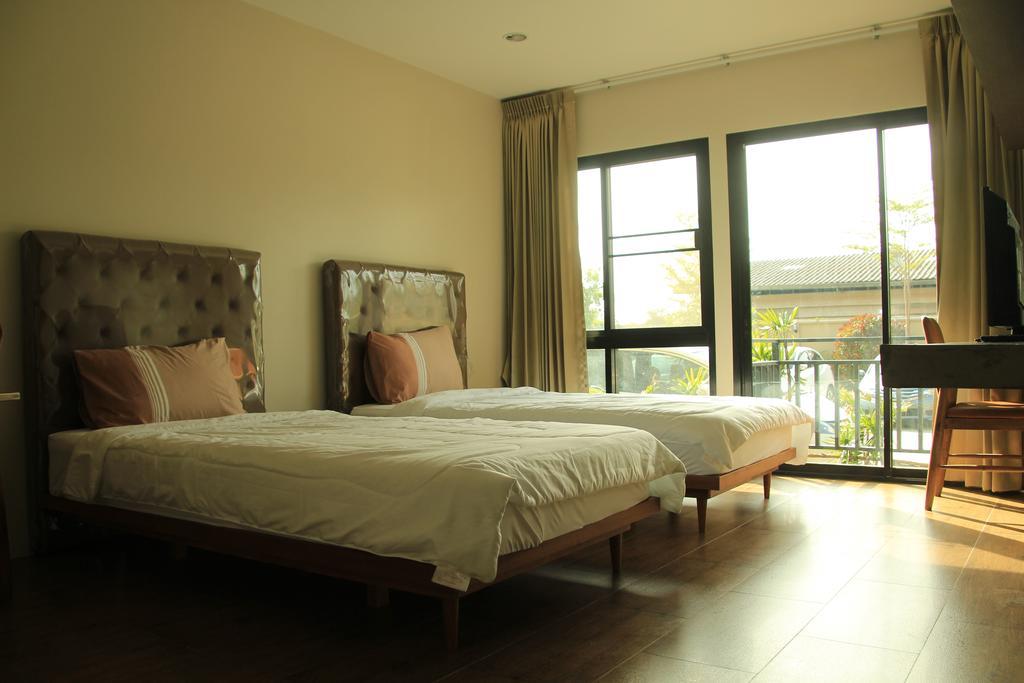 The Residence Thepkanjana Ban Khlong Krathum Baen Екстер'єр фото